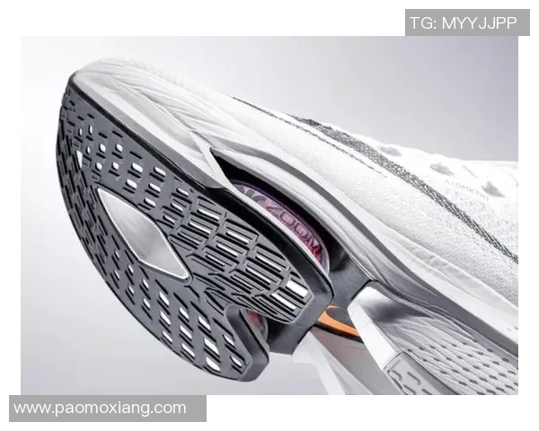 运动鞋的创新设计与科技进步:打造舒适与性能兼具的未来鞋款 运动鞋的创新设计与科技进步:打造舒适与性能兼具的未来鞋款